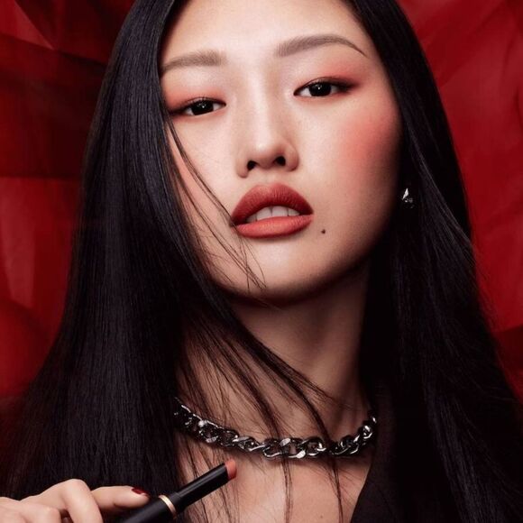 MAC Velvet Blur Lipstick in Nice Spice (Warm pinky red) - Picture 8 of 15